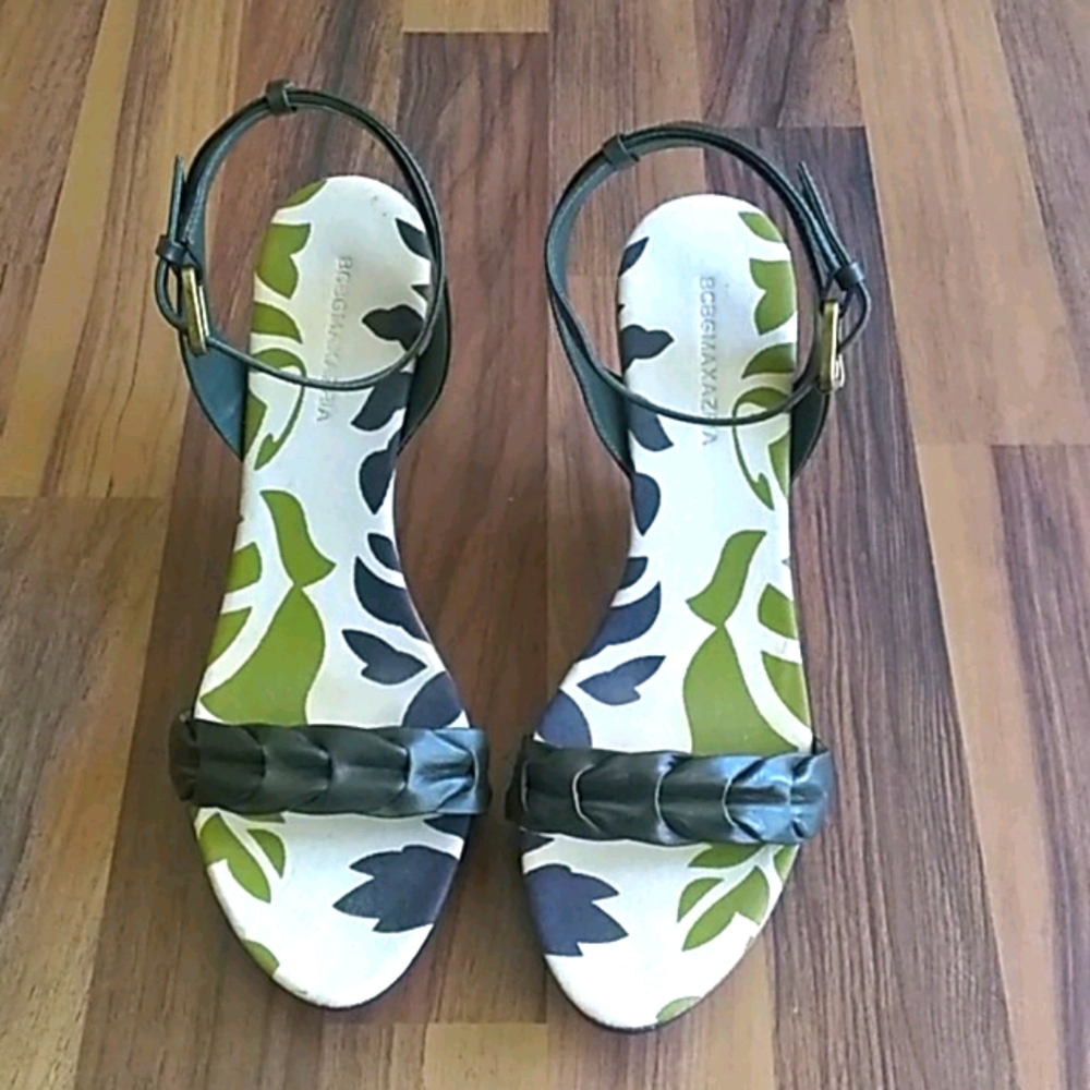 BCBG MAXAZRIA SANDAL